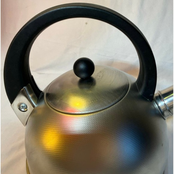 BonJour Italian Manufactured Stainless Steel Teapot Kettle Stovetop Kettle 2qt - Picture 2 of 10